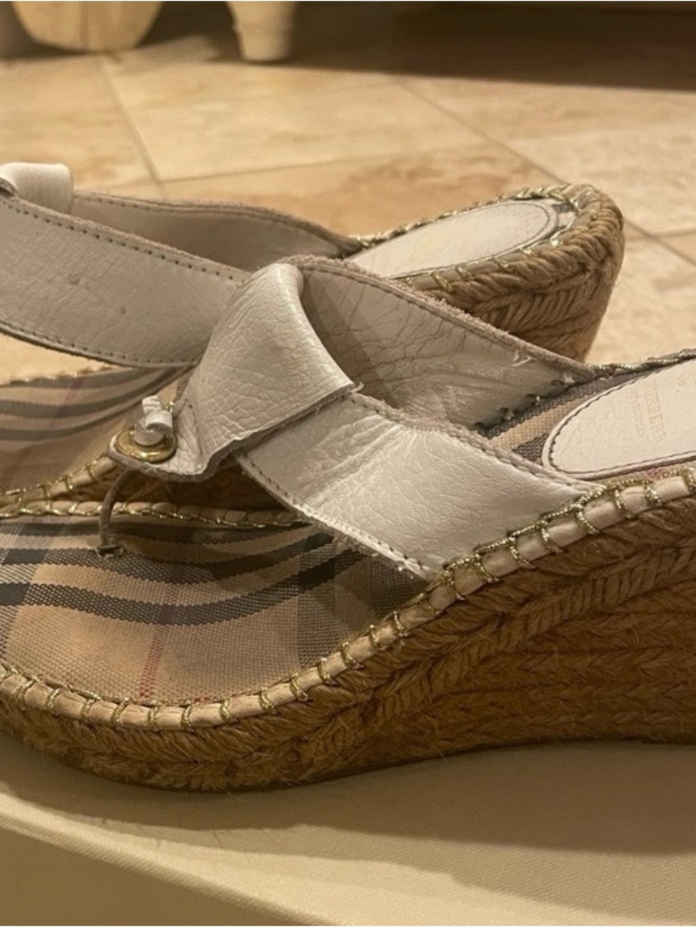 Burberry White Leather Plaid Espadrille Thong Sandals - Picture 2 of 5